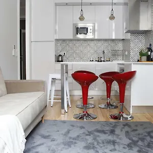 https://augusta-street-213-2-esq.hotels-lisbon-portugal.com